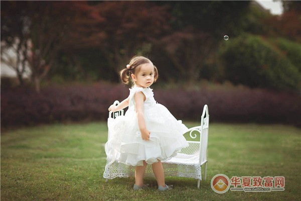 微笑宝贝儿童摄影加盟